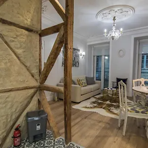 Appartement Lovelystay - Vintage Flat Near Santa Justa Elevator! Portugal